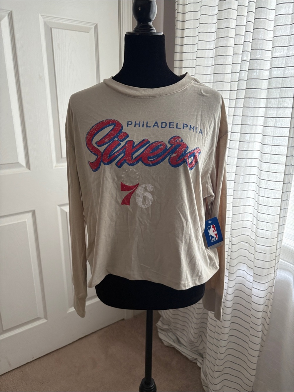 NBA Philadelphia 76ers Beige Long Sleeve Tee with Red and Blue Logo - Picture 6 of 7